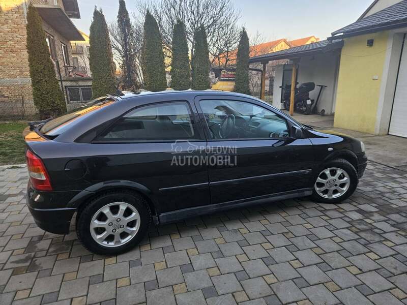 Opel Astra G 1.7