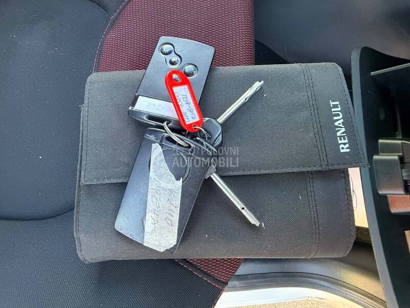 Renault Clio DCI 75 AUTHENTIQUE