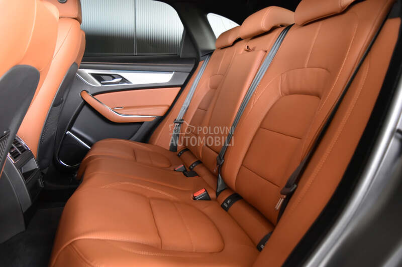 Jaguar F pace R-Dynamic AWD