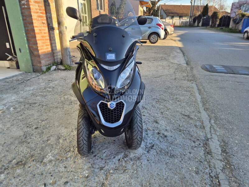 Piaggio mp3 500