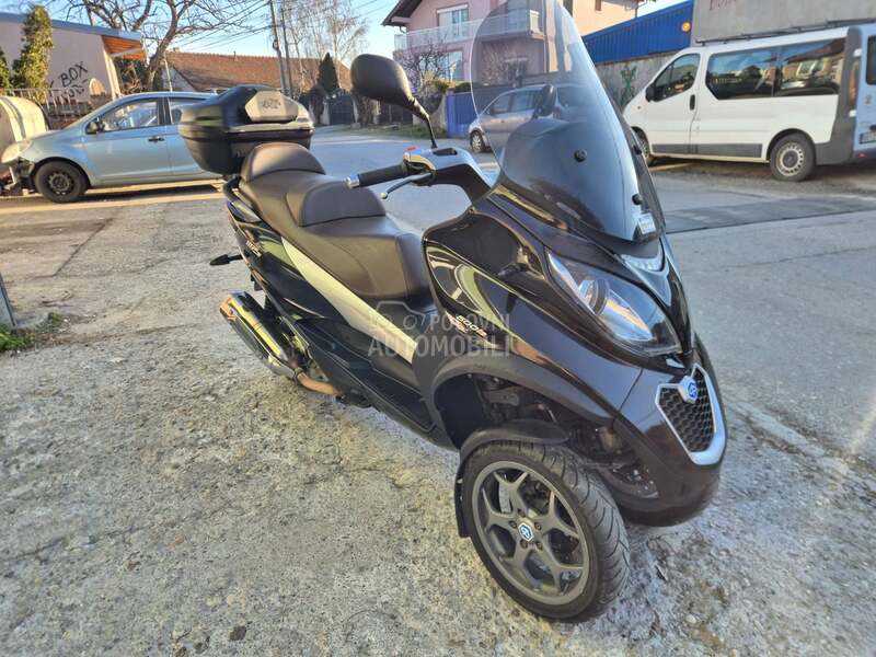 Piaggio mp3 500