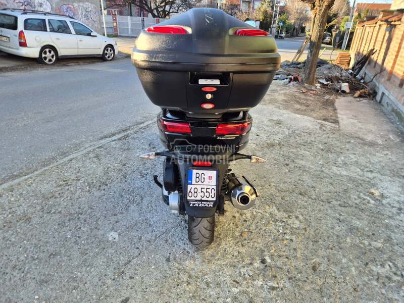 Piaggio mp3 500