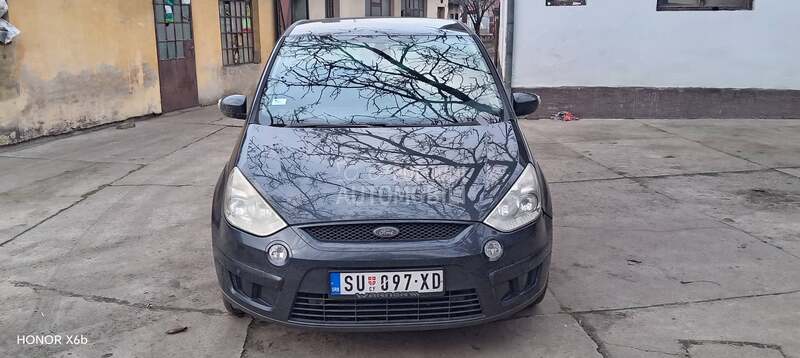 Ford S-Max 