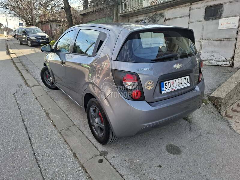 Chevrolet Aveo 1,2 b