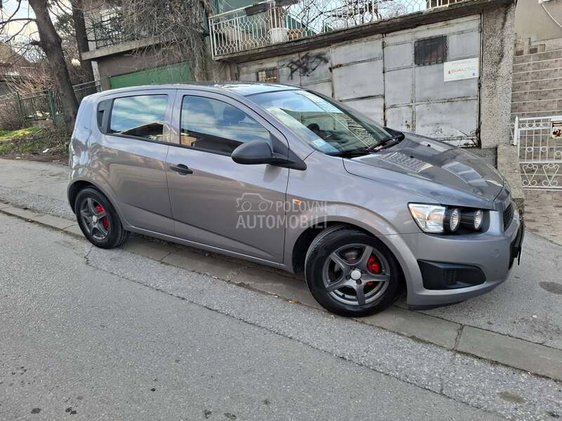 Chevrolet Aveo 1,2 b