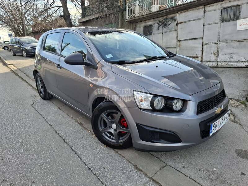 Chevrolet Aveo 1,2 b