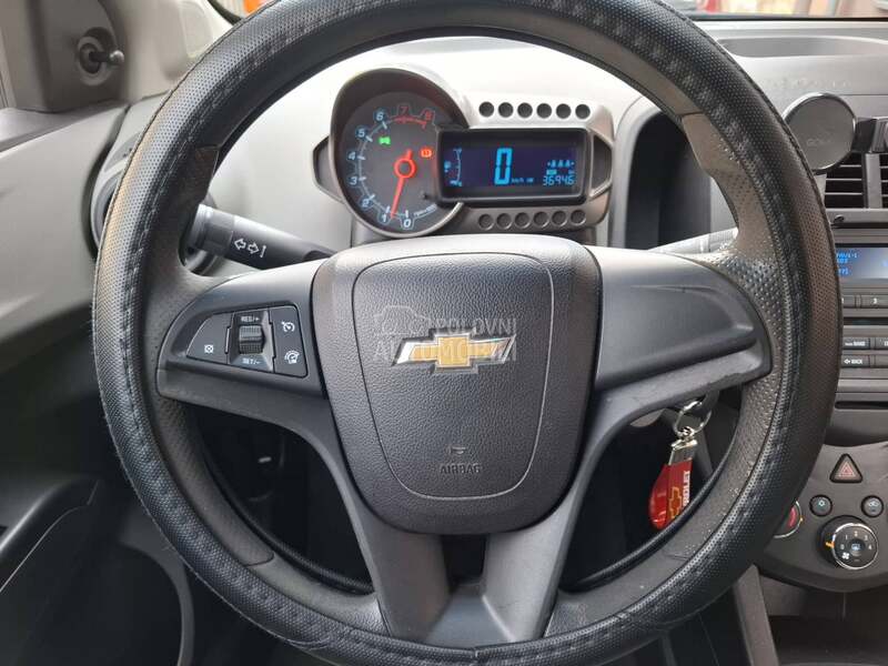 Chevrolet Aveo 1,2 b