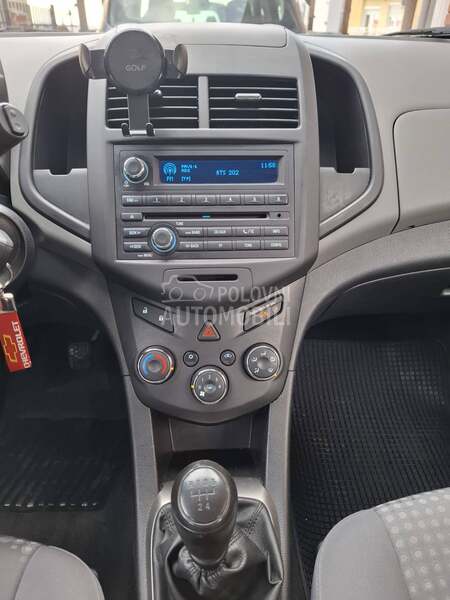Chevrolet Aveo 1,2 b