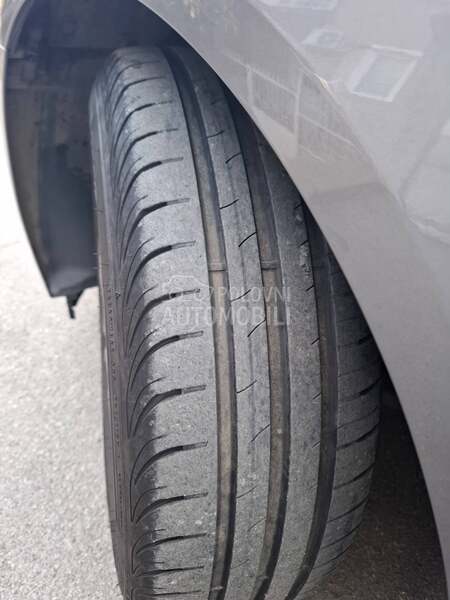 Chevrolet Aveo 1,2 b