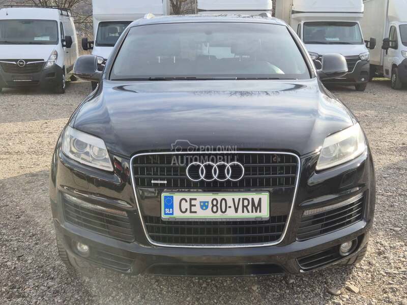 Audi Q7 