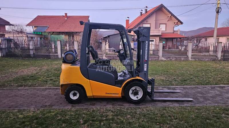 Jungheinrich TFG430