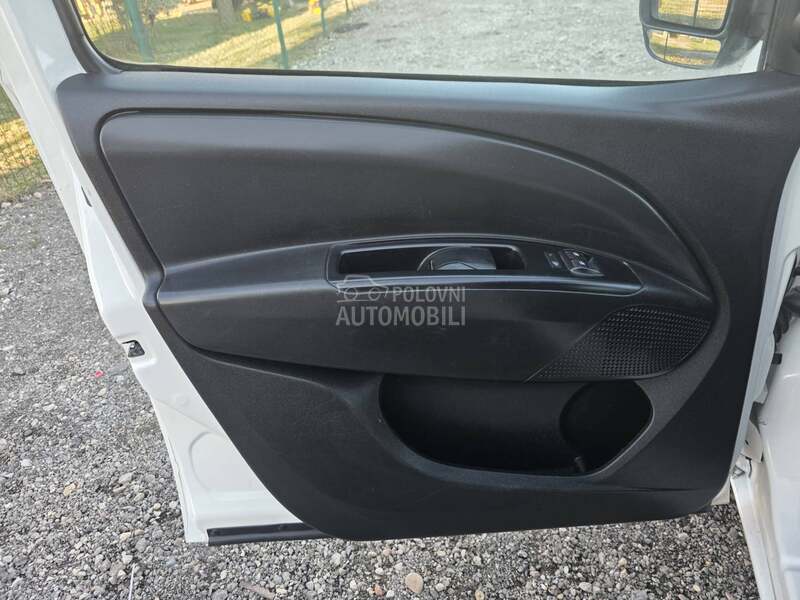 Opel Combo 1.6 MJET MAXI