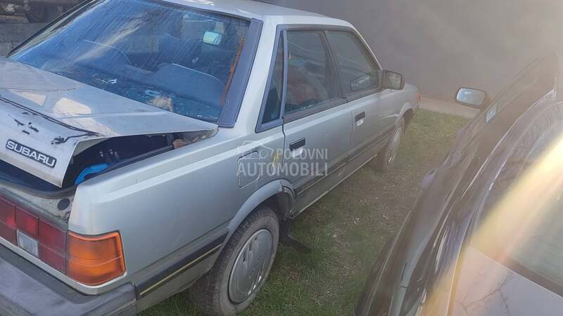 Subaru Leone 