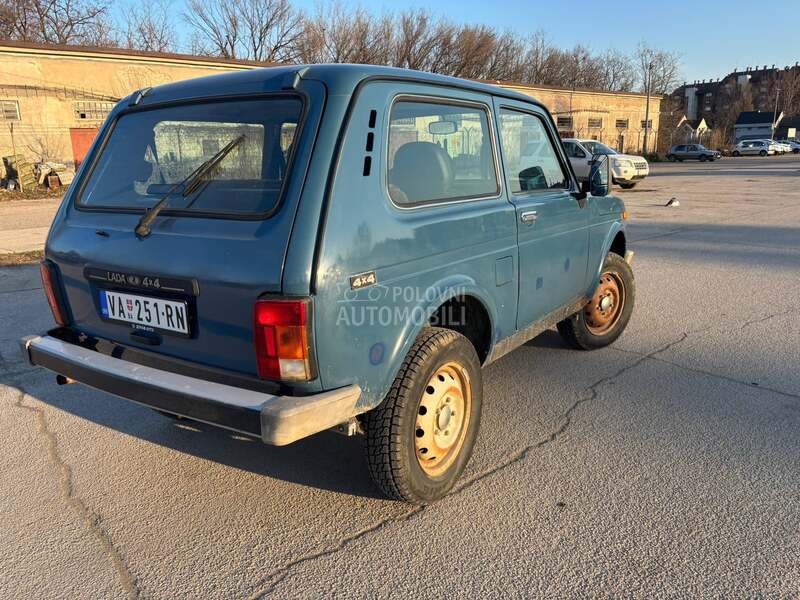 Lada Niva 