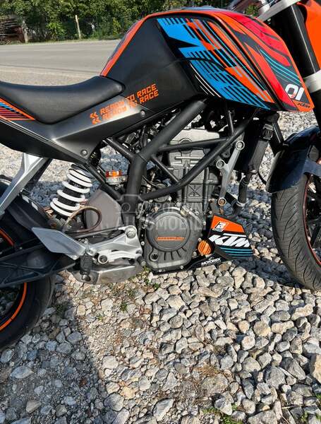 KTM Duke 200