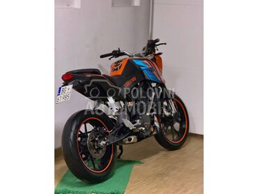 KTM Duke 200