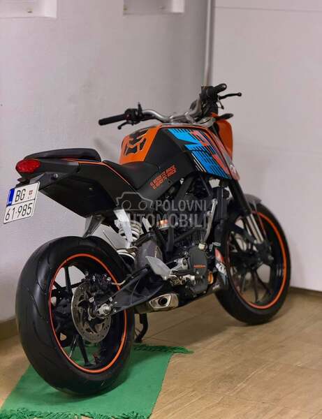 KTM Duke 200