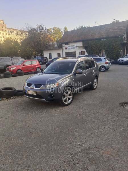 Mitsubishi Outlander 