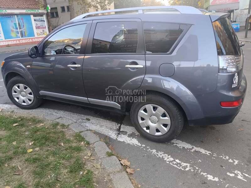Mitsubishi Outlander 