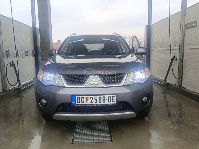 Mitsubishi Outlander 