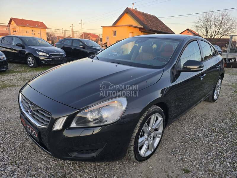 Volvo S60 2.0 D3 INTRO  FUL