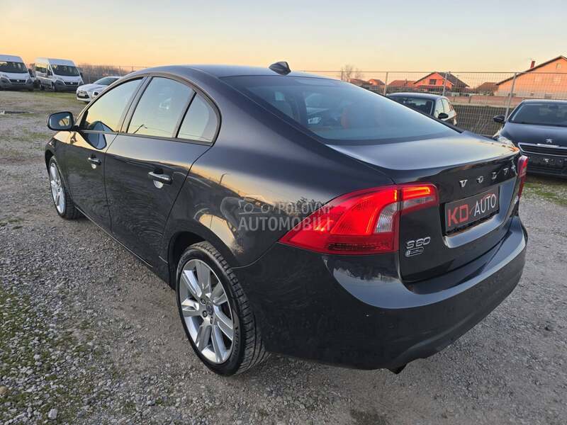 Volvo S60 2.0 D3 INTRO  FUL
