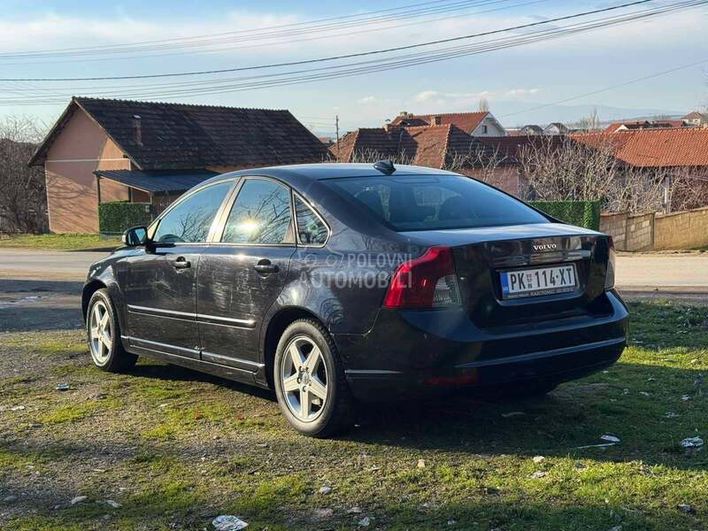 Volvo S40 