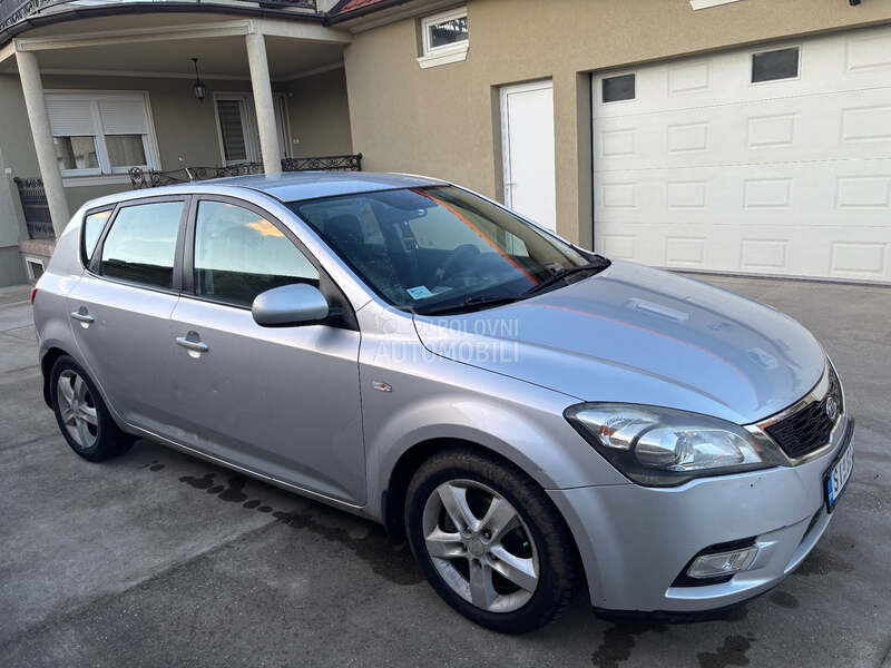 Kia cee`d 1.396