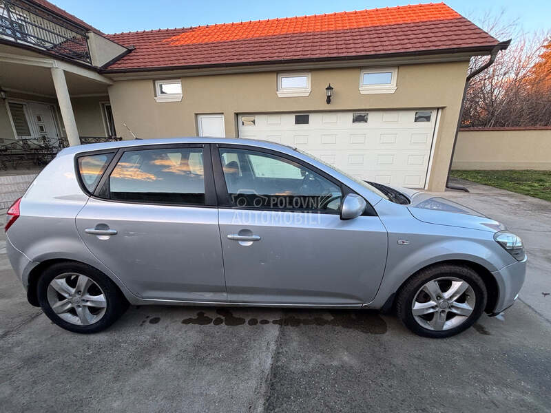 Kia cee`d 1.396