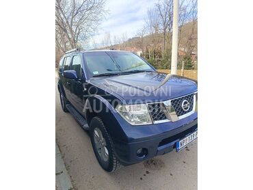 Nissan Pathfinder 