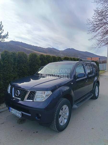 Nissan Pathfinder 