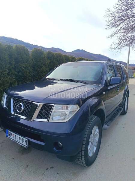 Nissan Pathfinder 