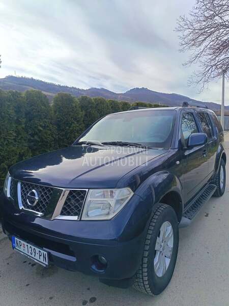 Nissan Pathfinder 