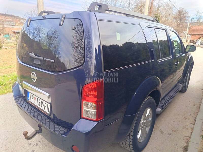 Nissan Pathfinder 