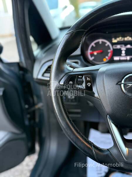 Opel Corsa E RATA 89E