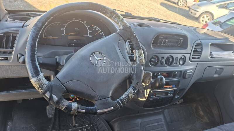 Mercedes Benz 413cdi