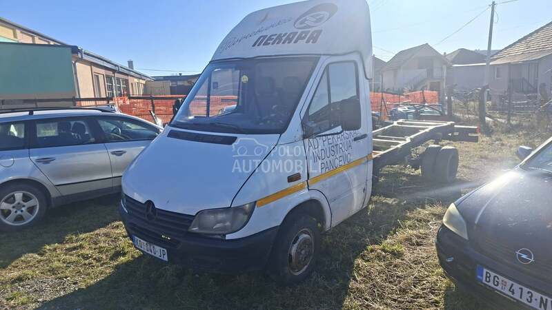 Mercedes Benz 413cdi