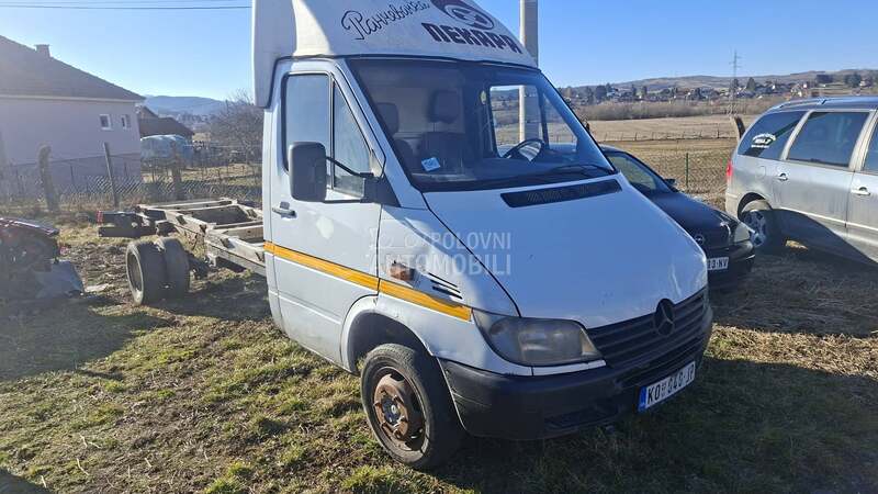 Mercedes Benz 413cdi