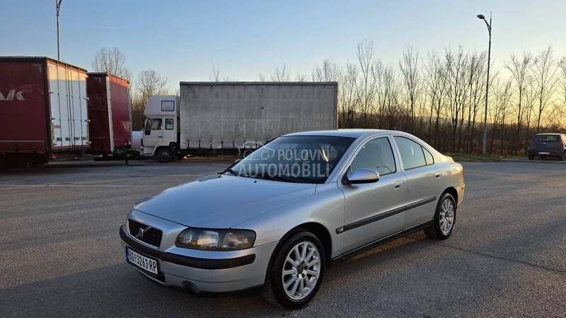 Volvo S60 