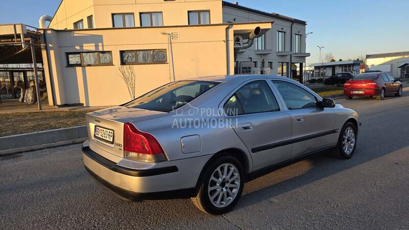 Volvo S60 