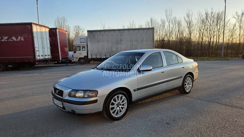 Volvo S60 