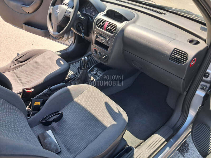 Opel Corsa C BAS DOBRA