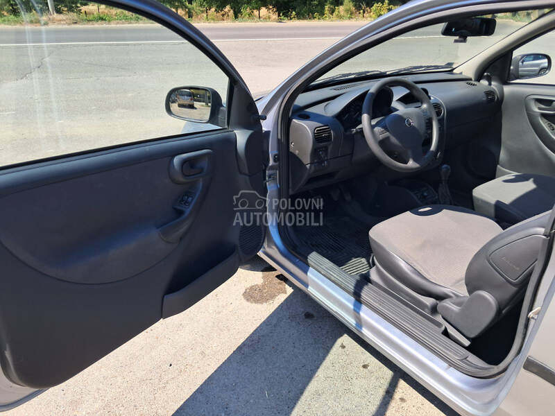Opel Corsa C BAS DOBRA