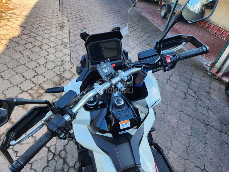 Honda X ADV 750