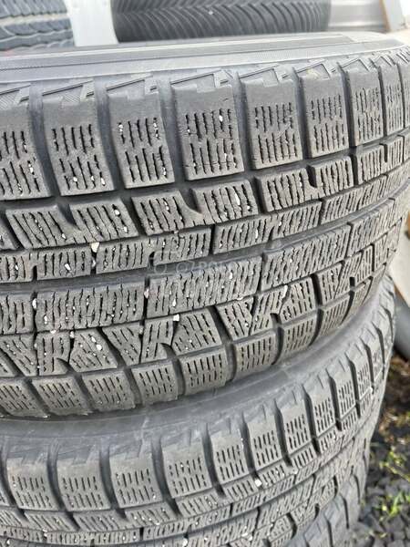 Yokohama 225/55 R17 Zimska