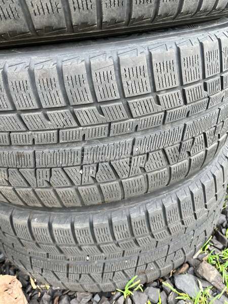 Yokohama 225/55 R17 Zimska