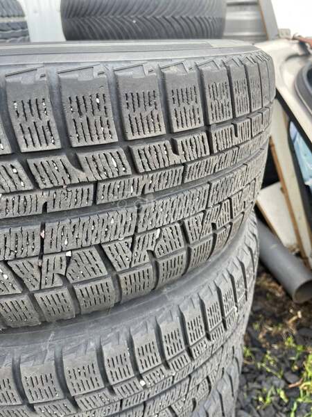 Yokohama 225/55 R17 Zimska