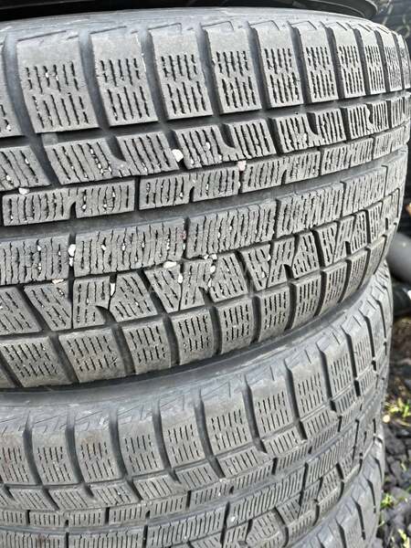 Yokohama 225/55 R17 Zimska