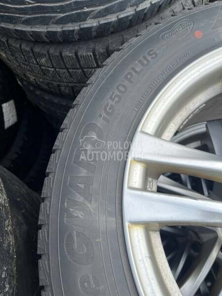 Yokohama 225/55 R17 Zimska