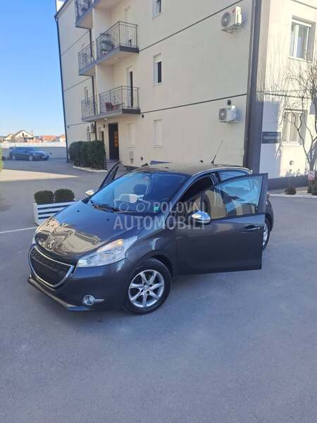 Peugeot 208 CH,STYLE